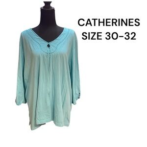 WOMENS PULLOVER TOP SIZE 30 - 32 BY CATHERINES VERY GENTLY WORN